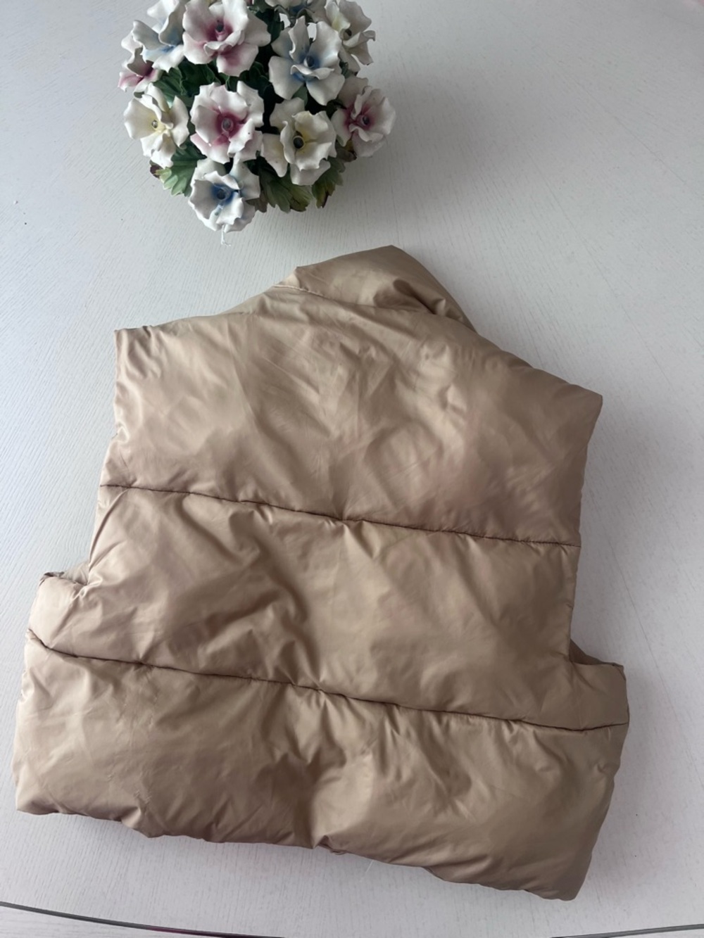 Women's Puffer Vest - Beige - Picture 5 of 6
